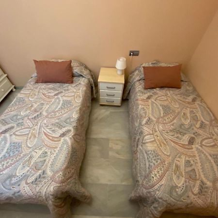 Appartamento Apartamento Cristobal Colon Cadice Esterno foto